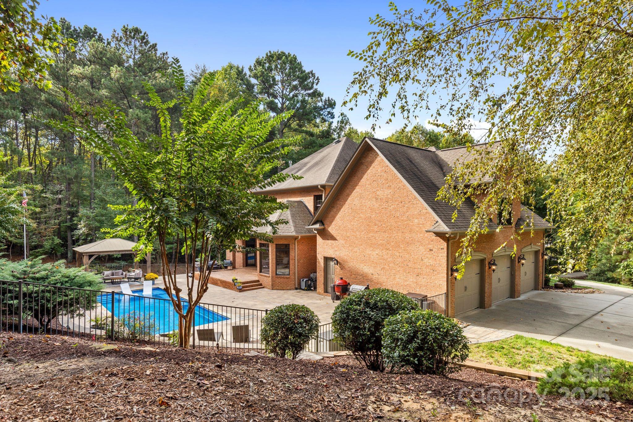 Mooresville, North Carolina, 28117, United States, 4 Bedrooms Bedrooms, ,4 BathroomsBathrooms,Residential,Active,1953647