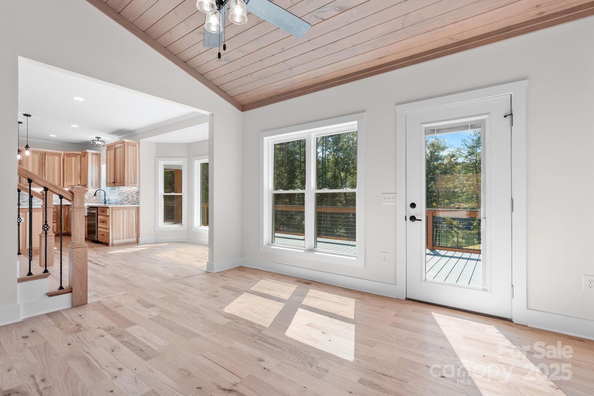 Connelly Springs, North Carolina, 28612, United States, 5 Bedrooms Bedrooms, ,5 BathroomsBathrooms,Residential,Active,1945070