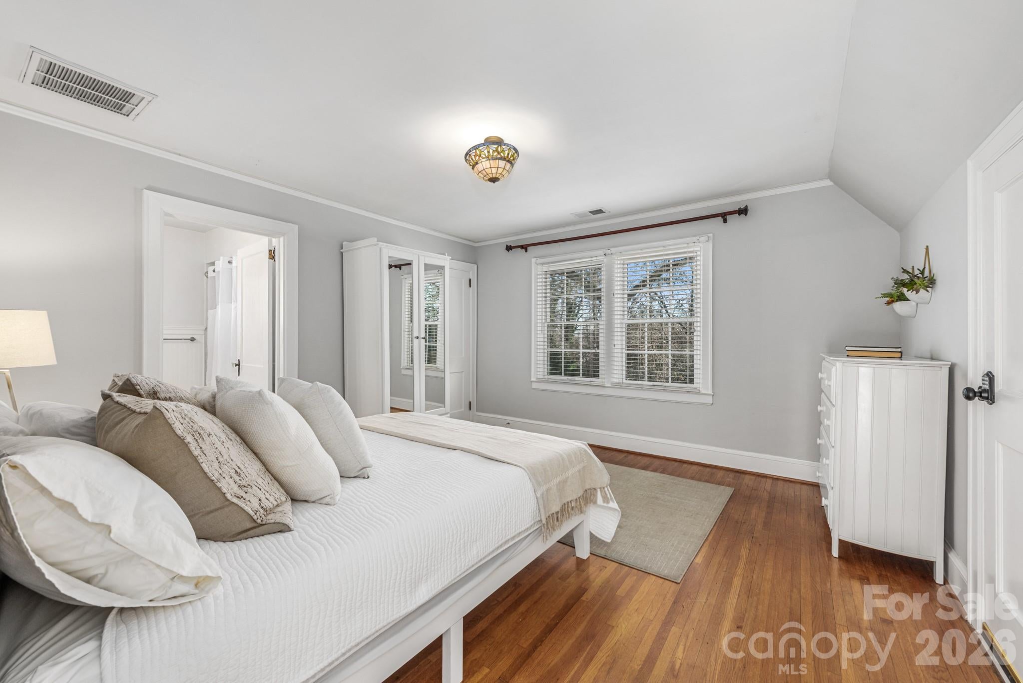 Belmont, North Carolina, 28012, United States, 5 Bedrooms Bedrooms, ,4 BathroomsBathrooms,Residential,Active,2011846