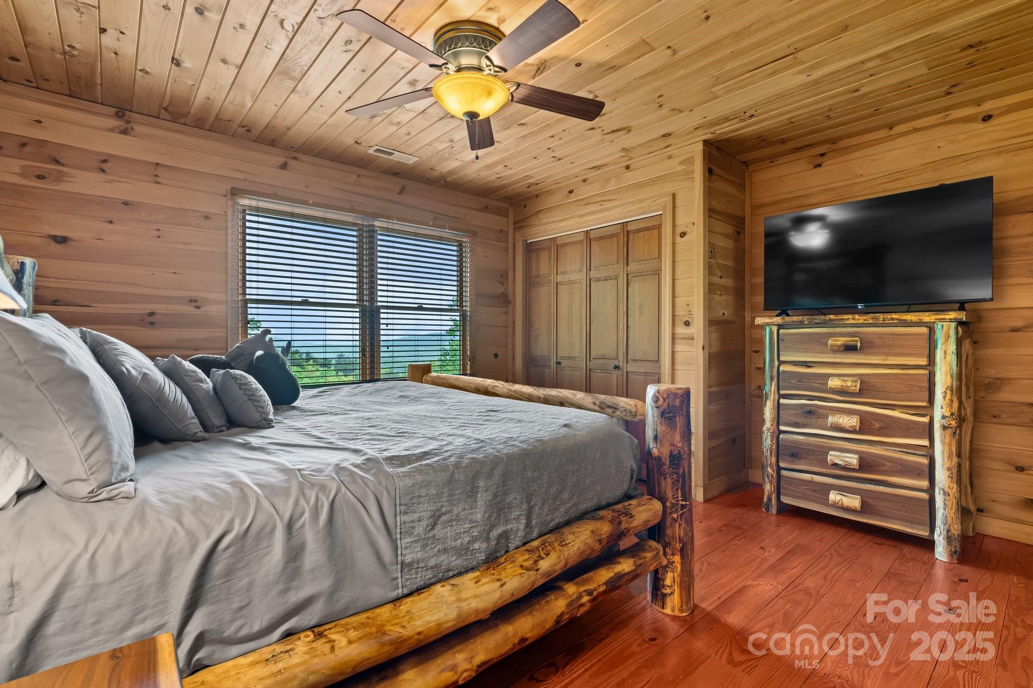 Marion, North Carolina, 28752, United States, 7 Bedrooms Bedrooms, ,5 BathroomsBathrooms,Residential,Active,1953022