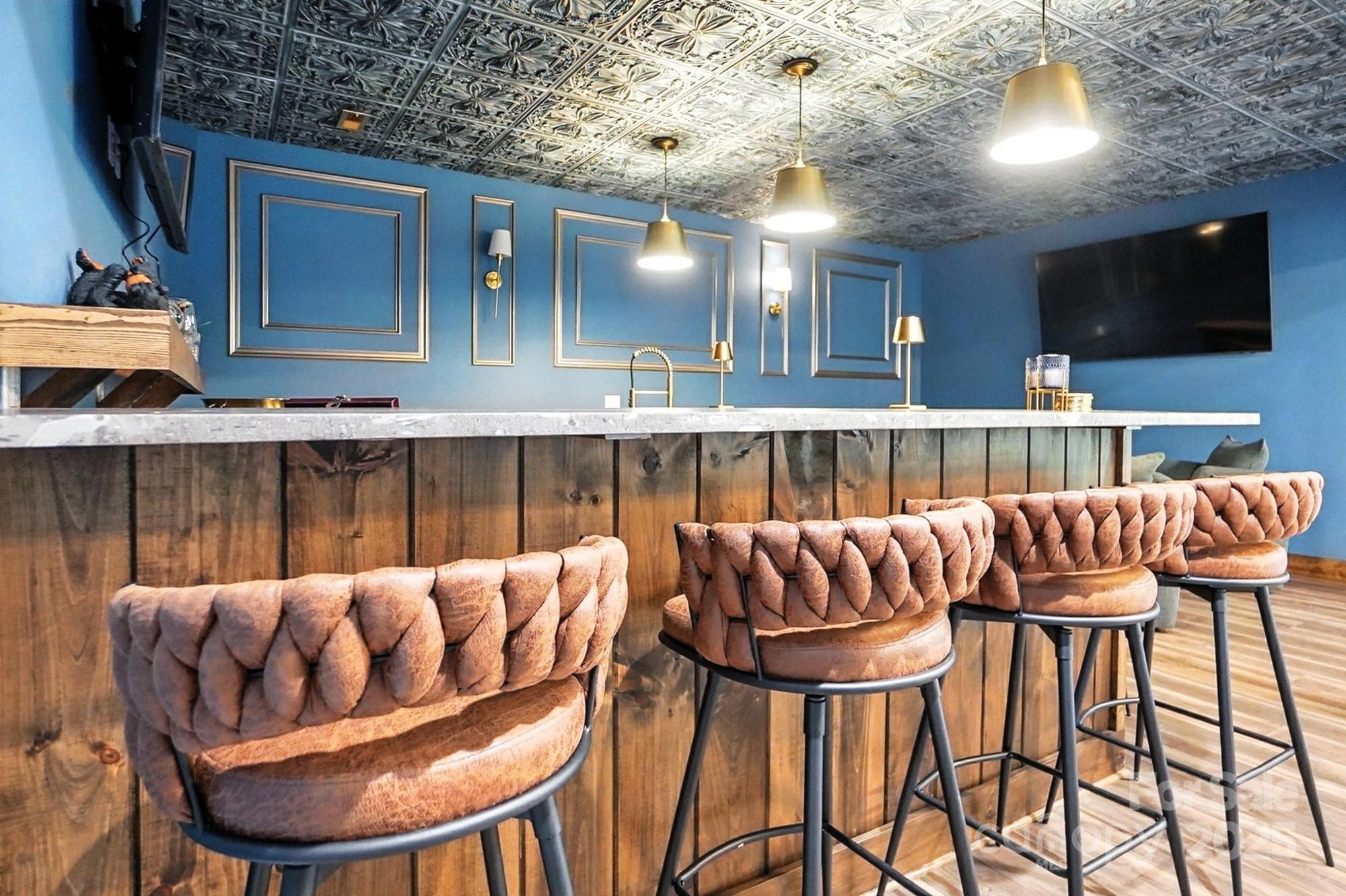 Lansing, North Carolina, 28643, United States, 3 Bedrooms Bedrooms, ,5 BathroomsBathrooms,Residential,Active,1959552