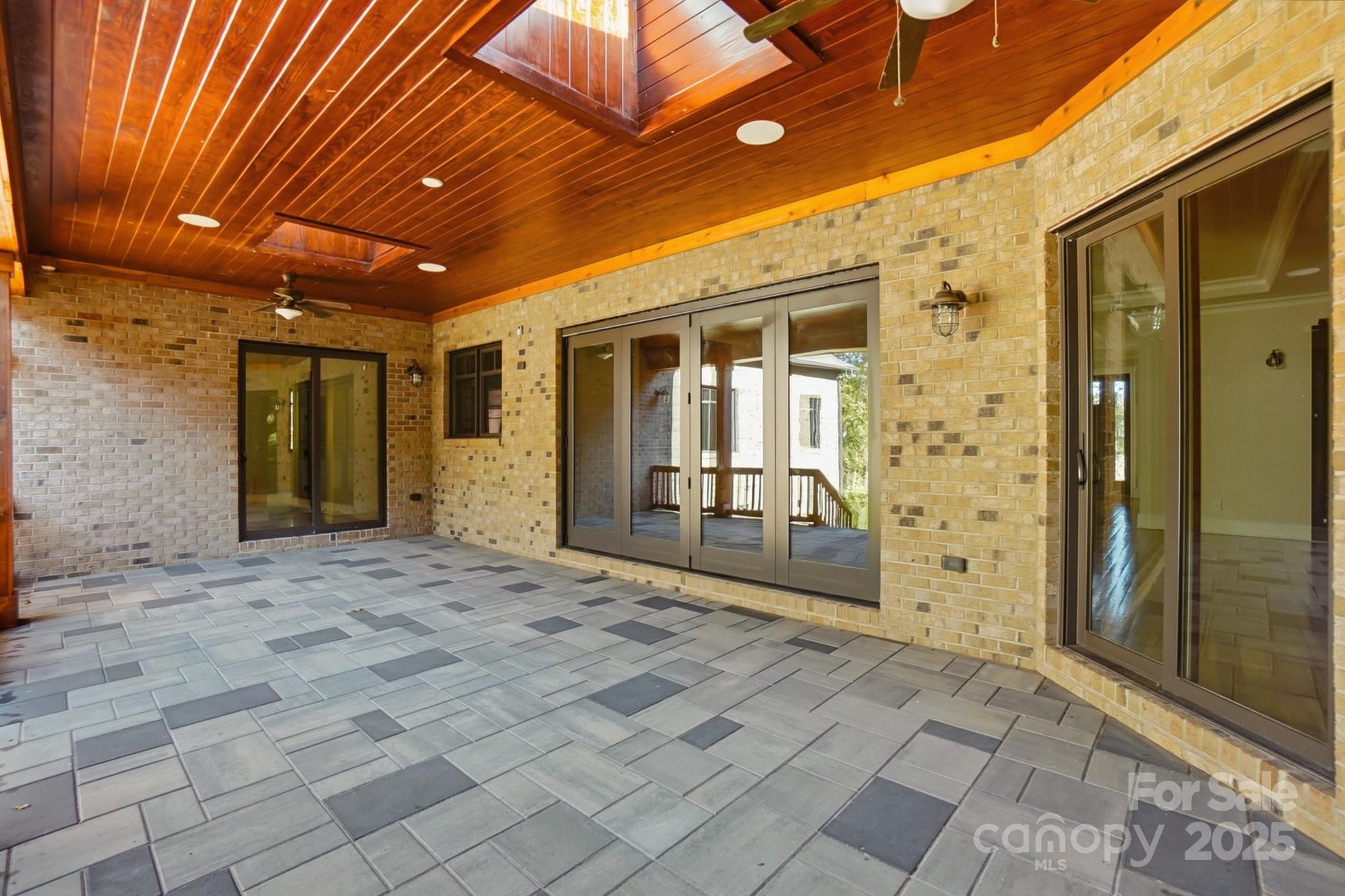 Waxhaw, North Carolina, 28173, United States, 4 Bedrooms Bedrooms, ,5 BathroomsBathrooms,Residential,Active,1990673