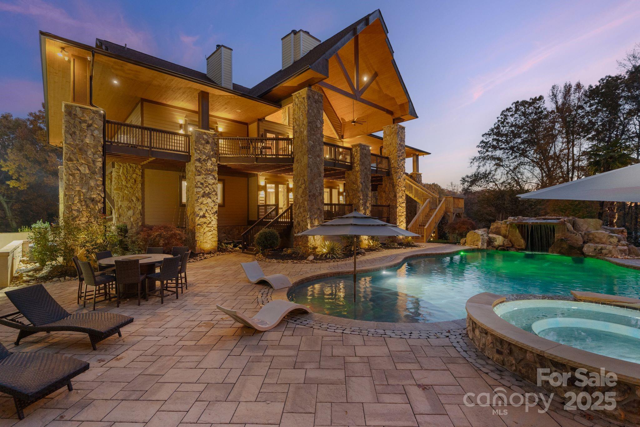 Catawba, North Carolina, 28609, United States, 4 Bedrooms Bedrooms, ,5 BathroomsBathrooms,Residential,Active,1993629