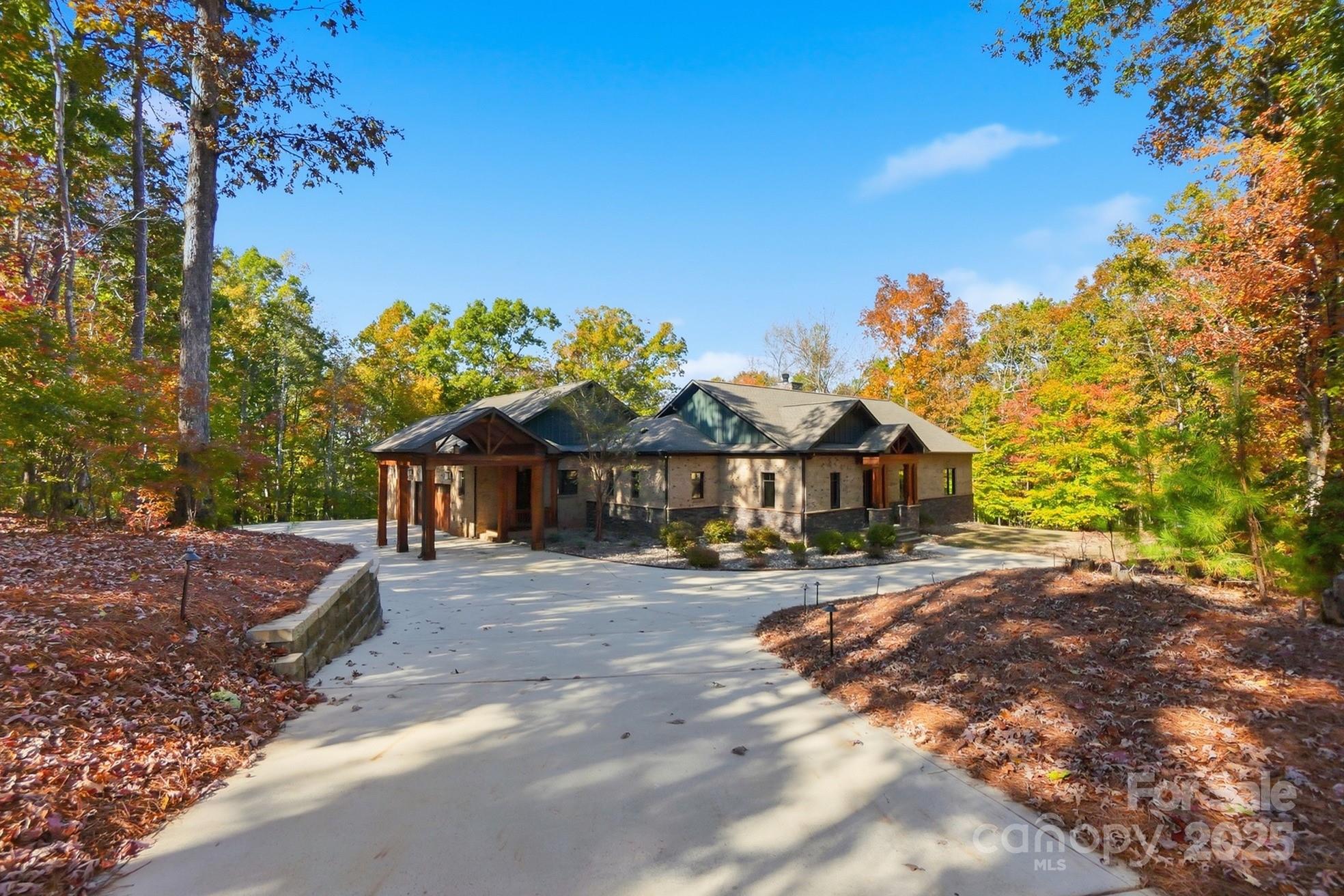 Waxhaw, North Carolina, 28173, United States, 4 Bedrooms Bedrooms, ,5 BathroomsBathrooms,Residential,Active,1990673