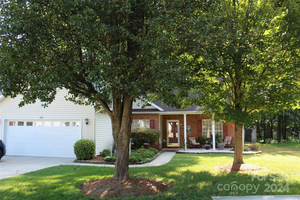 4740 LAUREN GLEN ST NW, CONCORD, NC 28027, photo 1 of 29