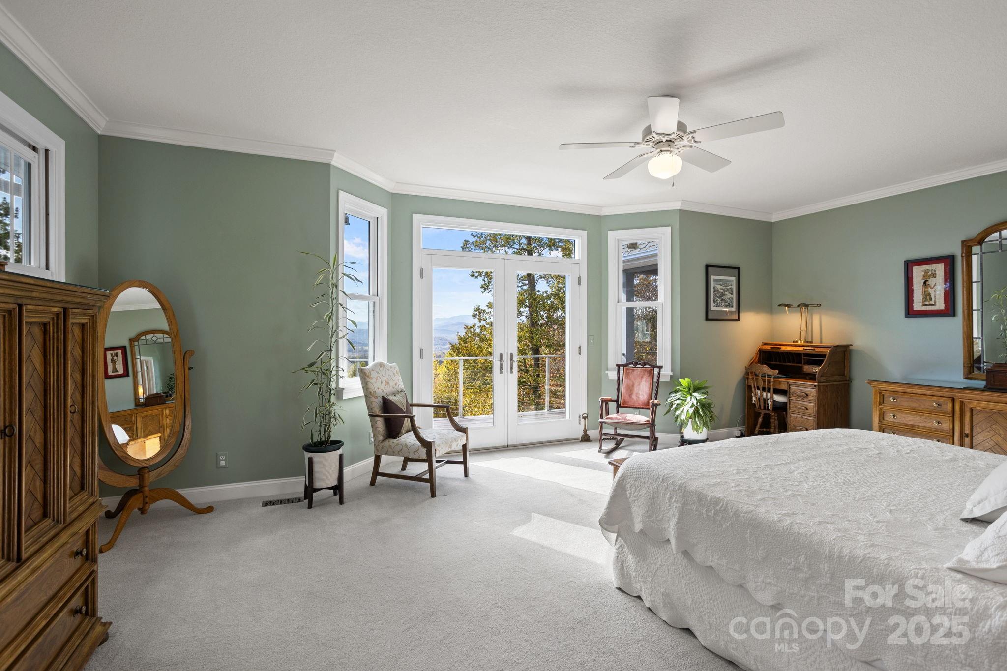 Hendersonville, North Carolina, 28739, United States, 3 Bedrooms Bedrooms, ,4 BathroomsBathrooms,Residential,Active,1973289