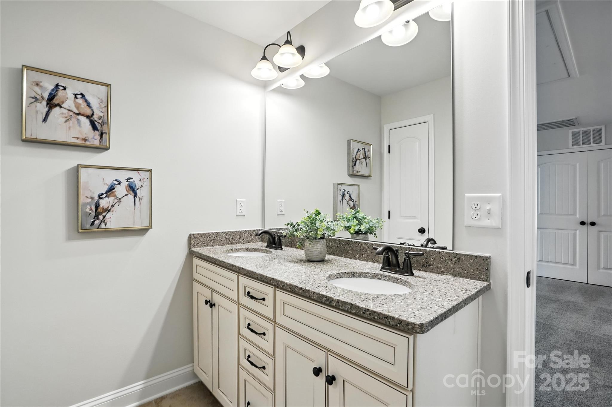 Huntersville, North Carolina, 28078, United States, 4 Bedrooms Bedrooms, ,4 BathroomsBathrooms,Residential,Active,1914595