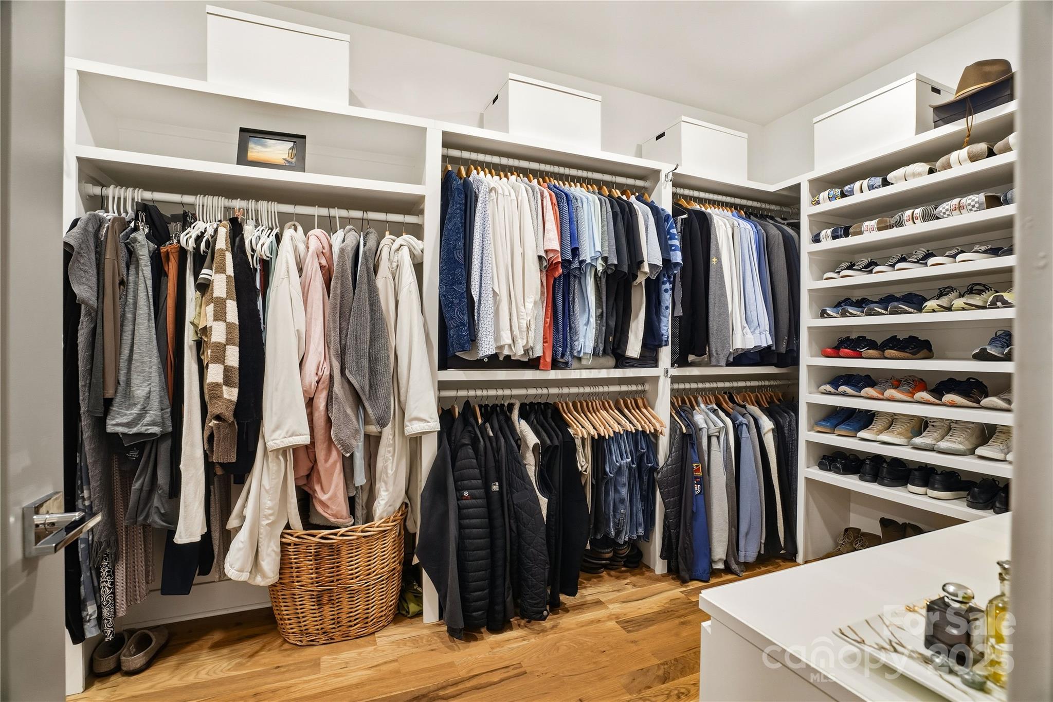 Mooresville, North Carolina, 28117, United States, 4 Bedrooms Bedrooms, ,3 BathroomsBathrooms,Residential,Active,2008010