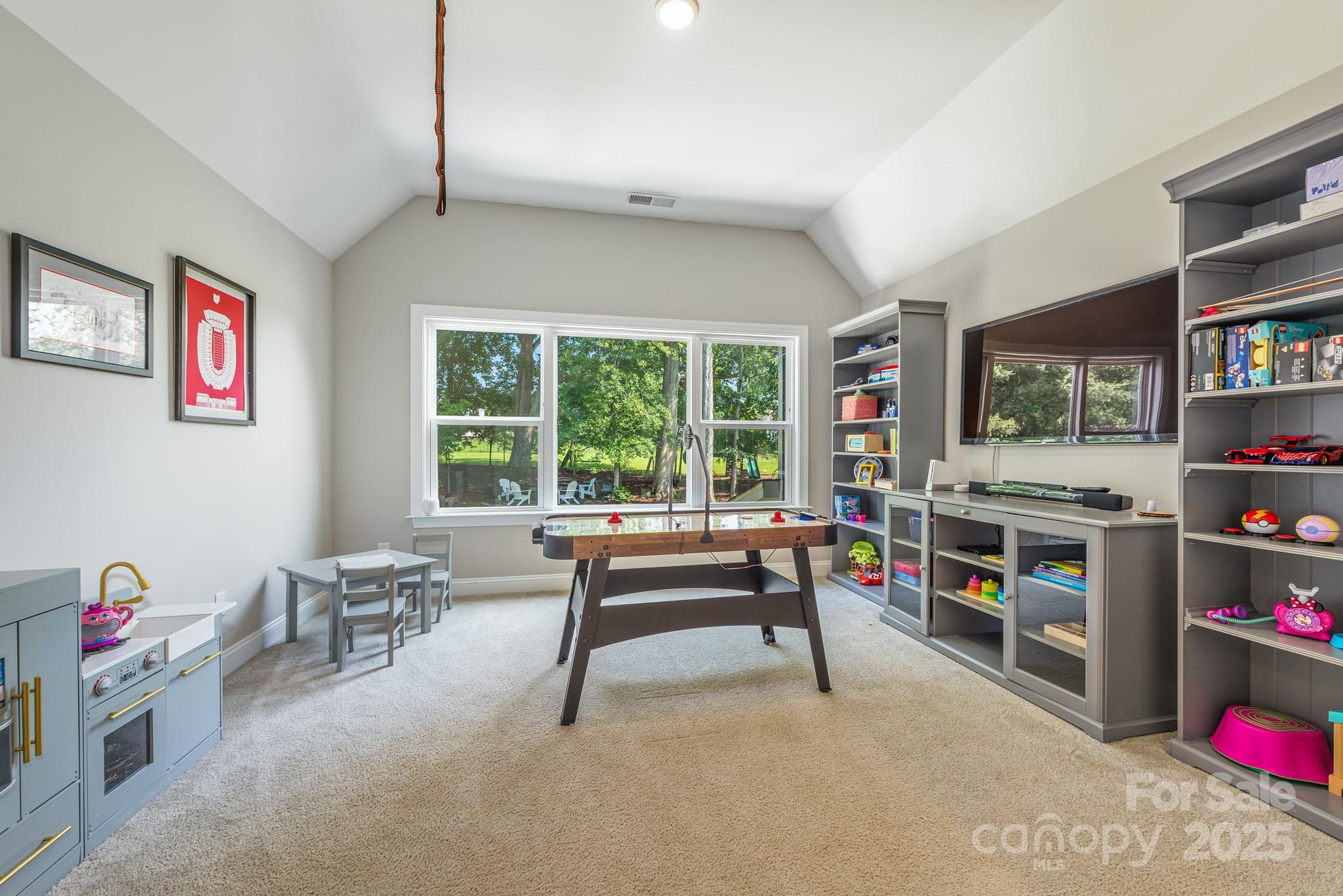 Belmont, North Carolina, 28012, United States, 4 Bedrooms Bedrooms, ,4 BathroomsBathrooms,Residential,Active,1852772