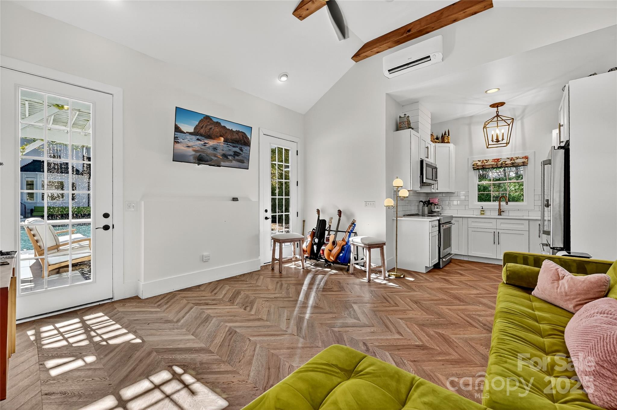 Charlotte, North Carolina, 28277, United States, 6 Bedrooms Bedrooms, ,5 BathroomsBathrooms,Residential,Active,1992626