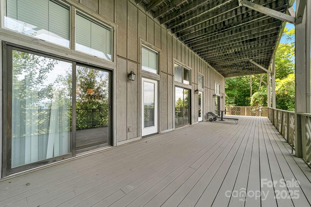 Brevard, North Carolina, 28712, United States, 4 Bedrooms Bedrooms, ,5 BathroomsBathrooms,Residential,Active,1997889