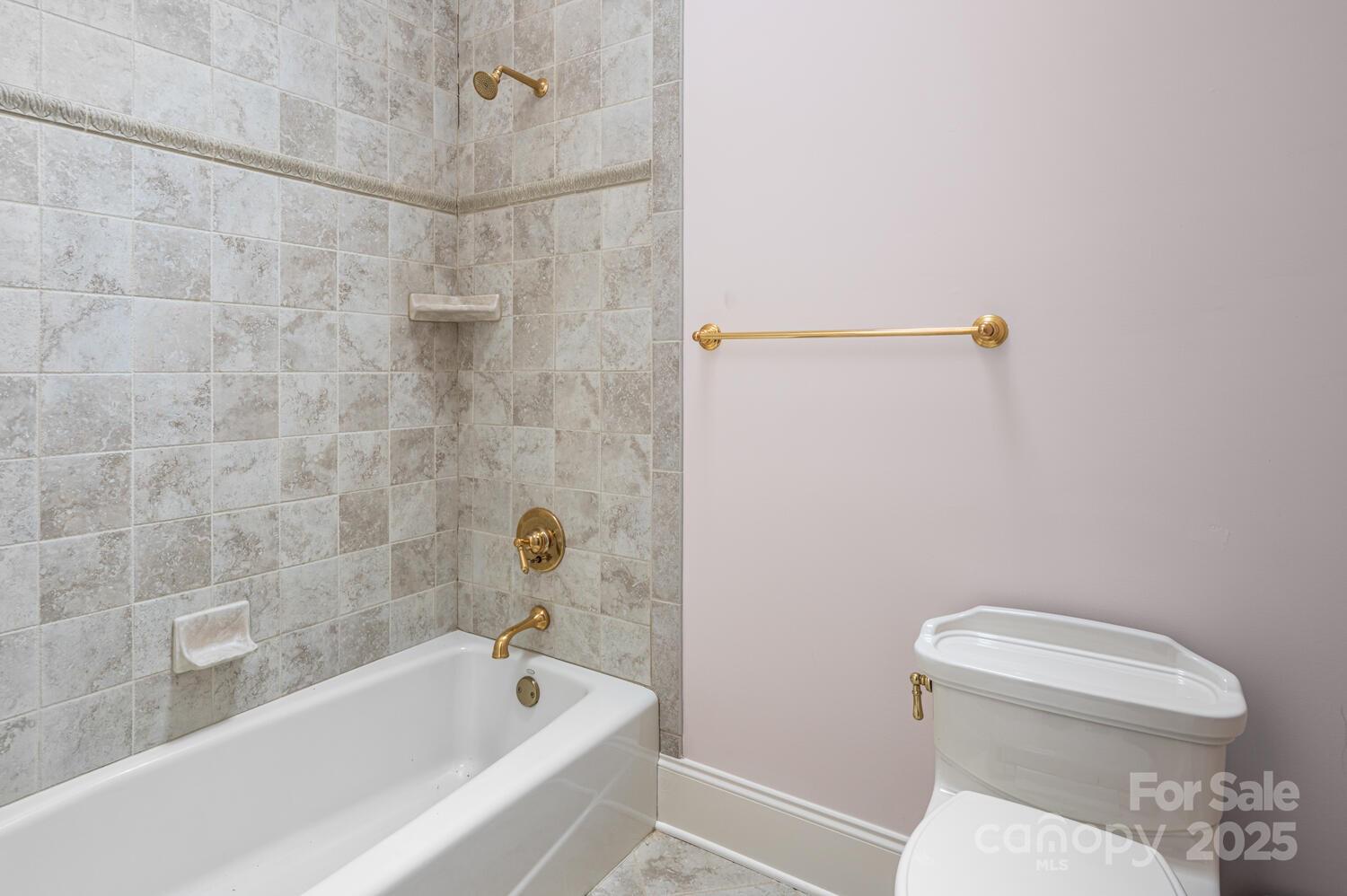 Fletcher, North Carolina, 28732, United States, 4 Bedrooms Bedrooms, ,7 BathroomsBathrooms,Residential,Active,1997887