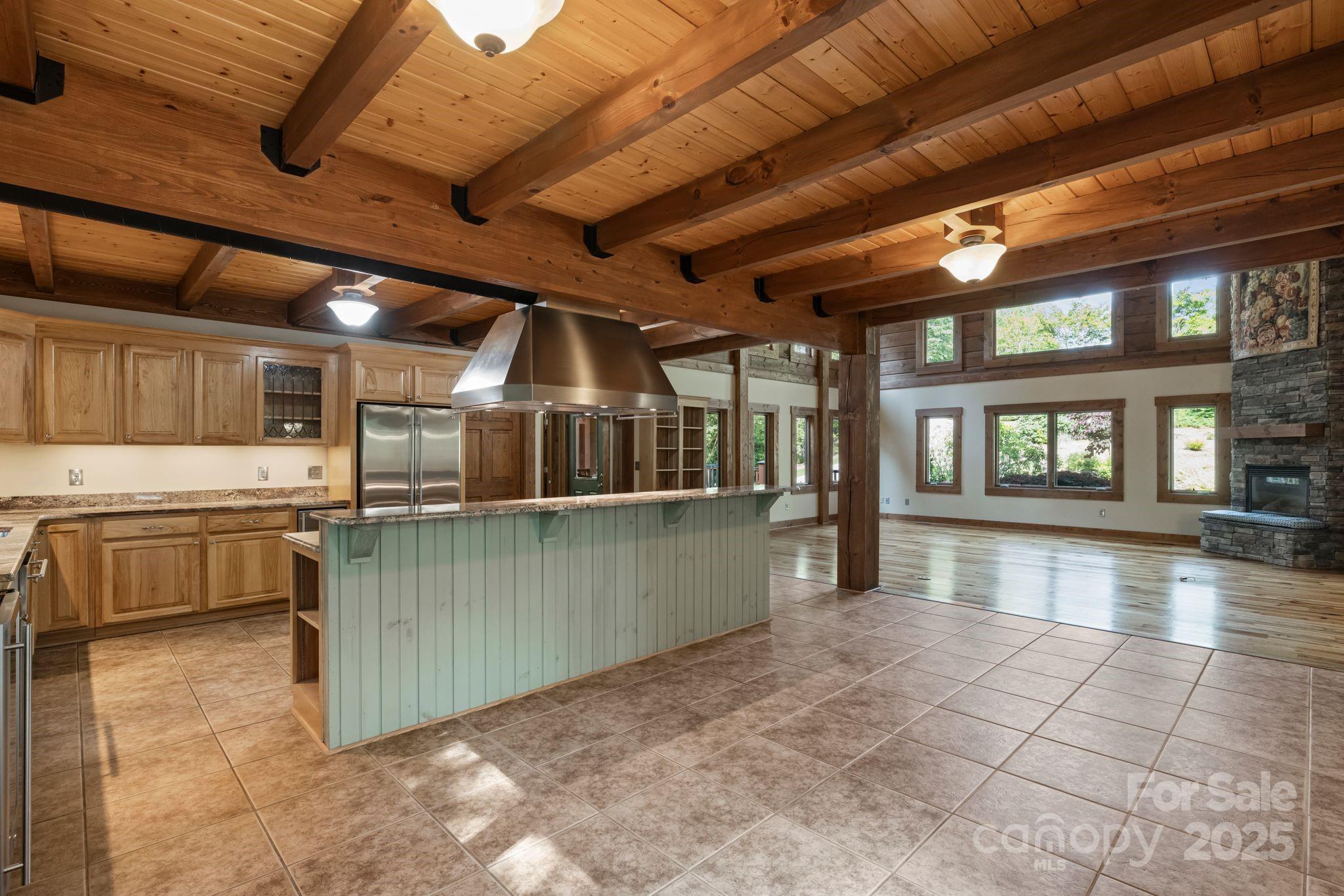 Lenoir, North Carolina, 28645, United States, ,5 BathroomsBathrooms,Residential,Active,1843925