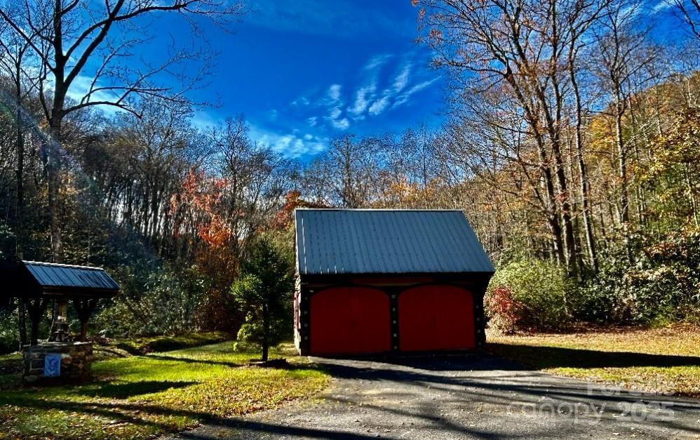 Robbinsville, North Carolina, 28771, United States, 6 Bedrooms Bedrooms, ,4 BathroomsBathrooms,Residential,Active,1755253
