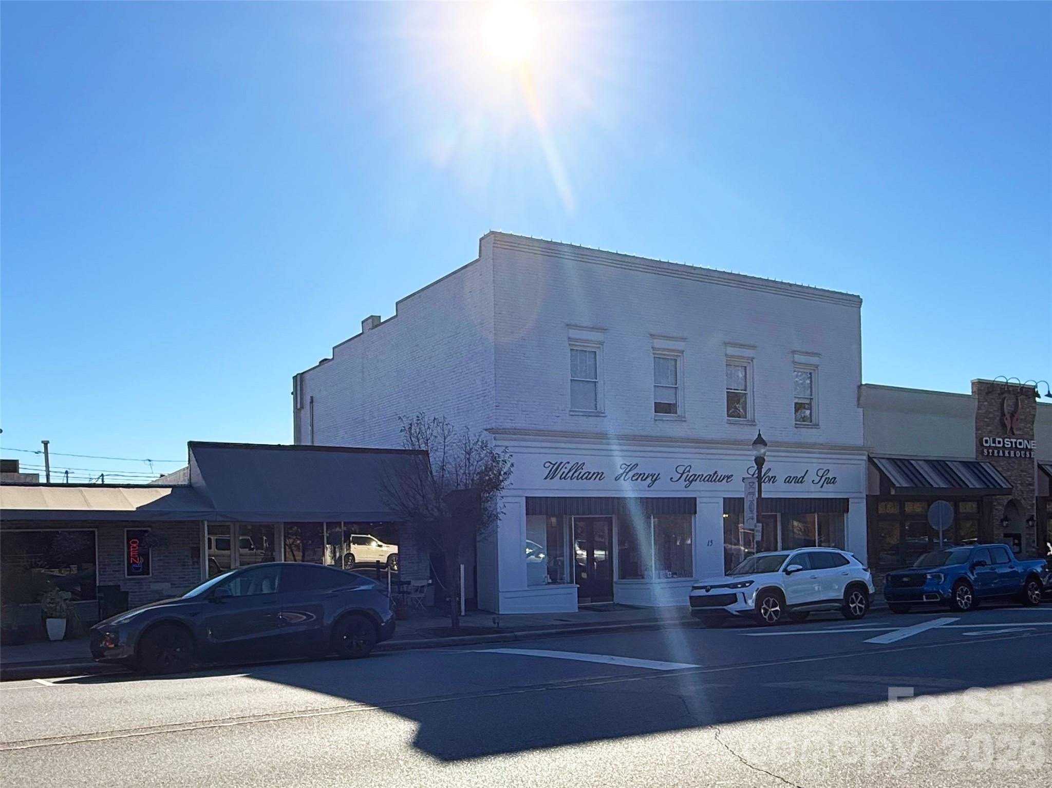 Belmont, North Carolina, 28012, United States, 5 Bedrooms Bedrooms, ,4 BathroomsBathrooms,Residential,Active,2011846