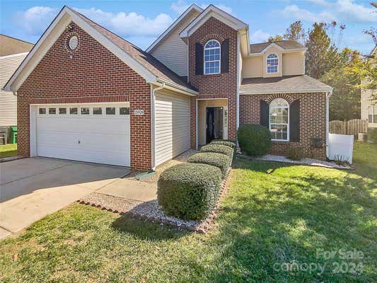 15924 CIRCLEGREEN DR, CHARLOTTE, NC 28273 - Image 1