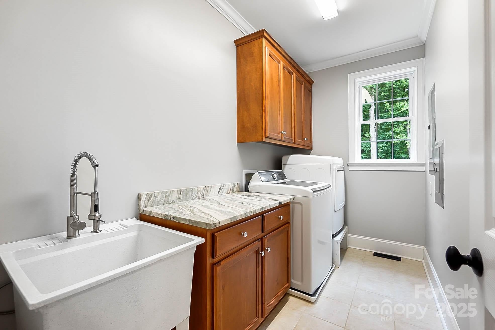 Weddington, North Carolina, 28104, United States, 4 Bedrooms Bedrooms, ,5 BathroomsBathrooms,Residential,Active,2006830