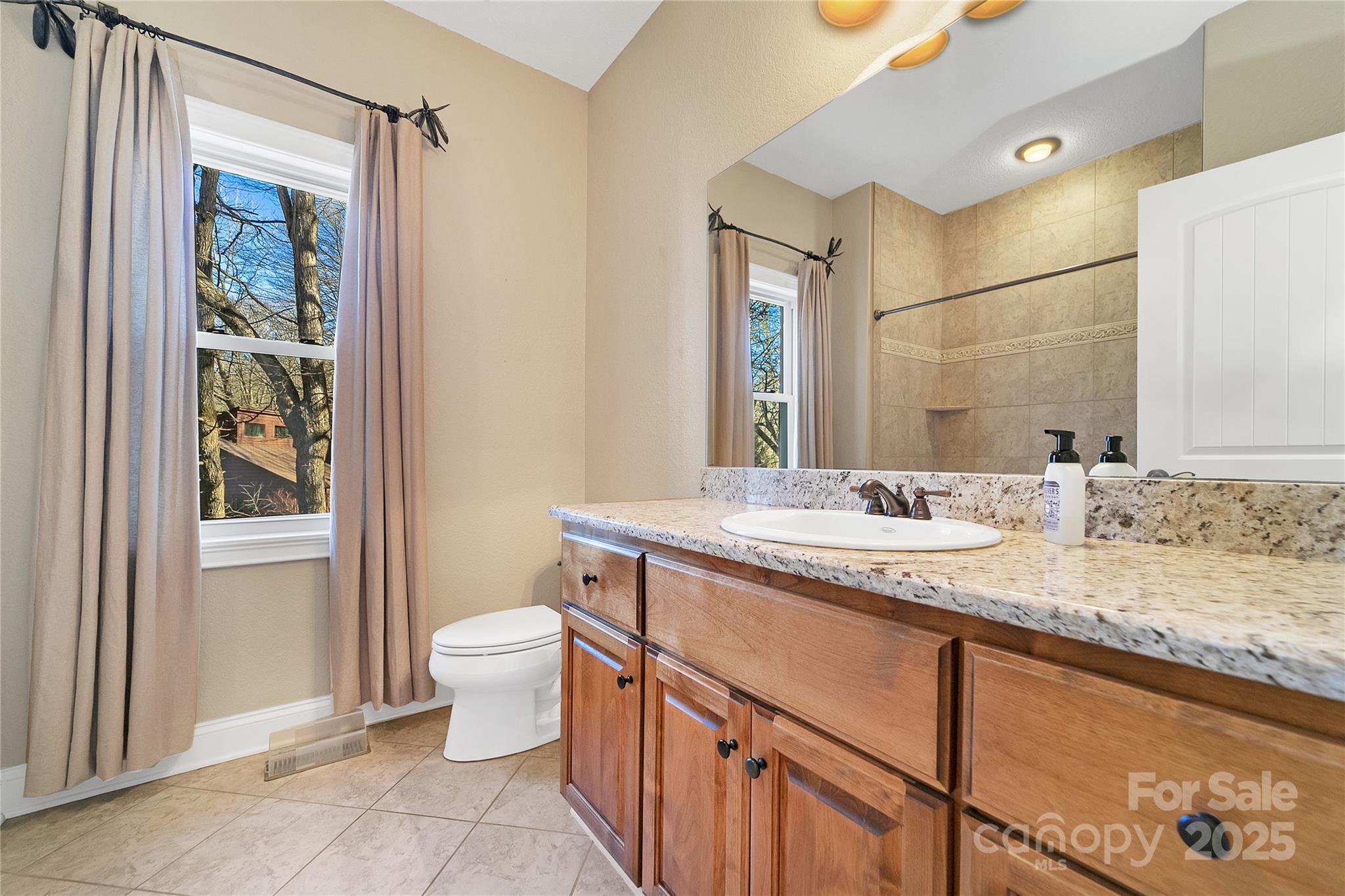 Brevard, North Carolina, 28712, United States, 4 Bedrooms Bedrooms, ,4 BathroomsBathrooms,Residential,Active,2006978