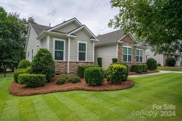 2644 SHANKLIN LN S, DENVER, NC 28037, photo 2 of 37