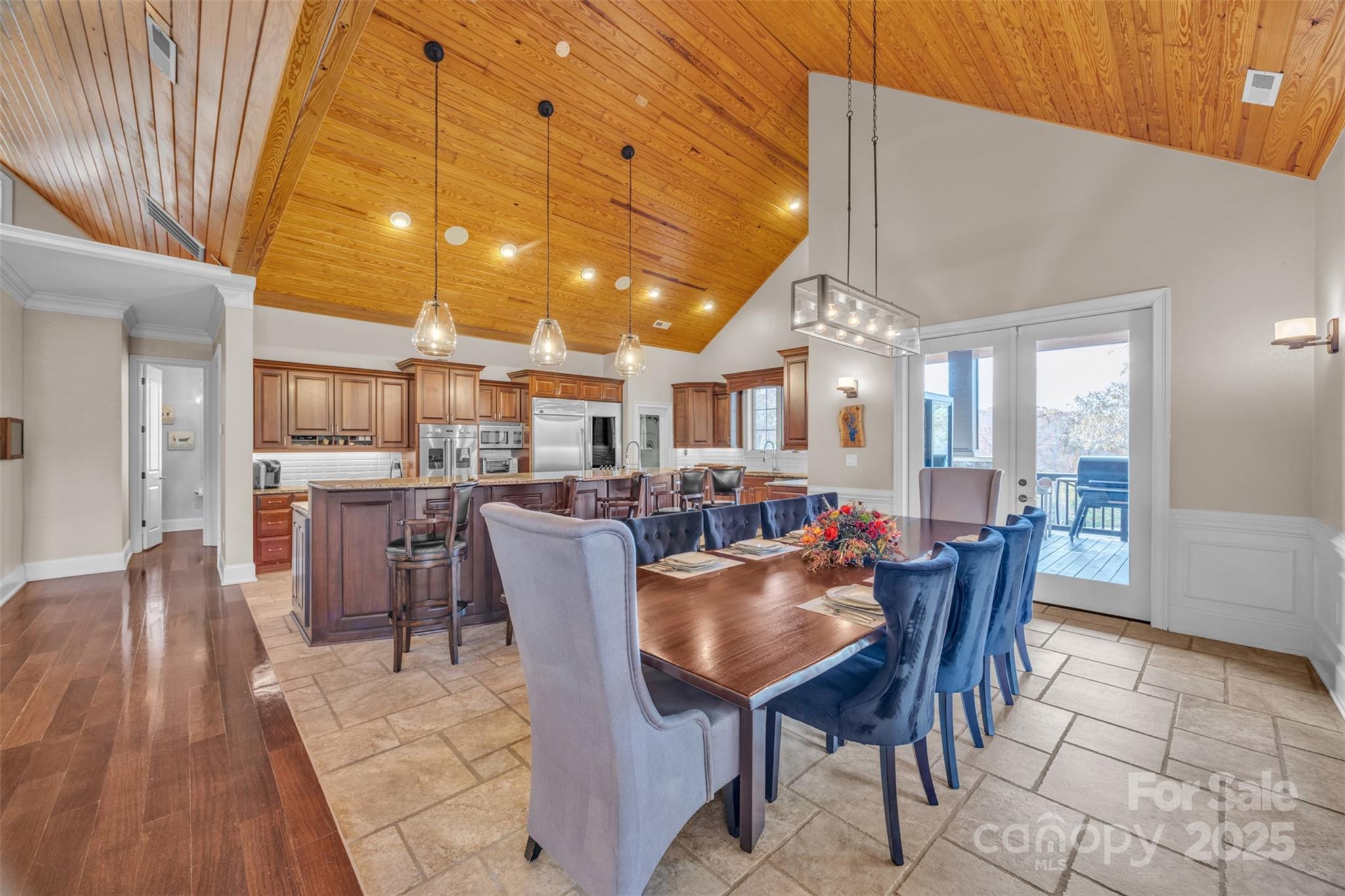 Catawba, North Carolina, 28609, United States, 4 Bedrooms Bedrooms, ,5 BathroomsBathrooms,Residential,Active,1993629