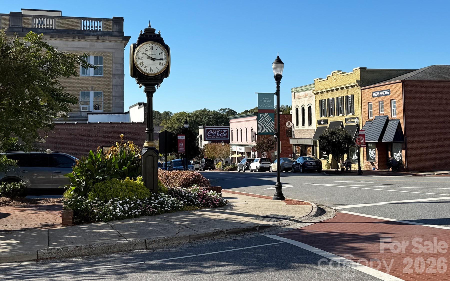 Belmont, North Carolina, 28012, United States, 5 Bedrooms Bedrooms, ,4 BathroomsBathrooms,Residential,Active,2011846