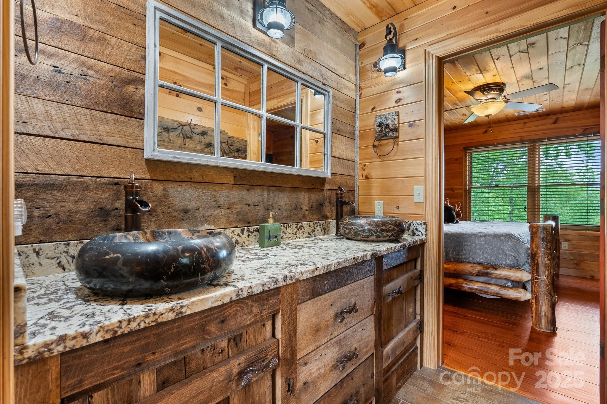 Marion, North Carolina, 28752, United States, 7 Bedrooms Bedrooms, ,5 BathroomsBathrooms,Residential,Active,1953022