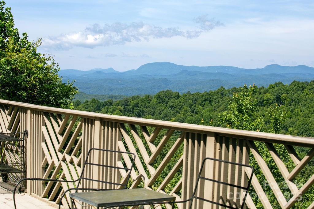 Brevard, North Carolina, 28712, United States, 4 Bedrooms Bedrooms, ,5 BathroomsBathrooms,Residential,Active,1997889