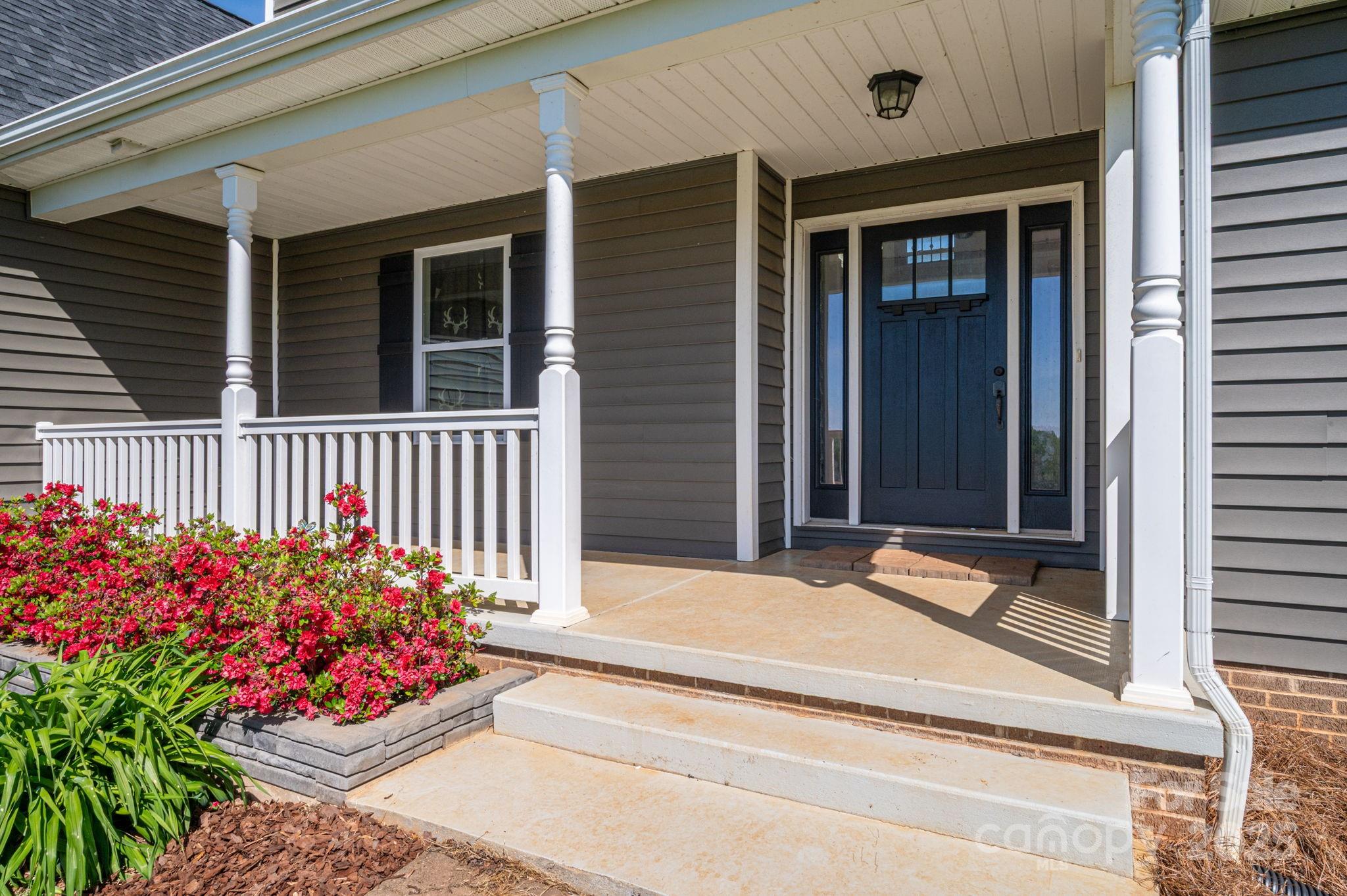 Vale, North Carolina, 28168, United States, 3 Bedrooms Bedrooms, ,4 BathroomsBathrooms,Residential,Active,1880021