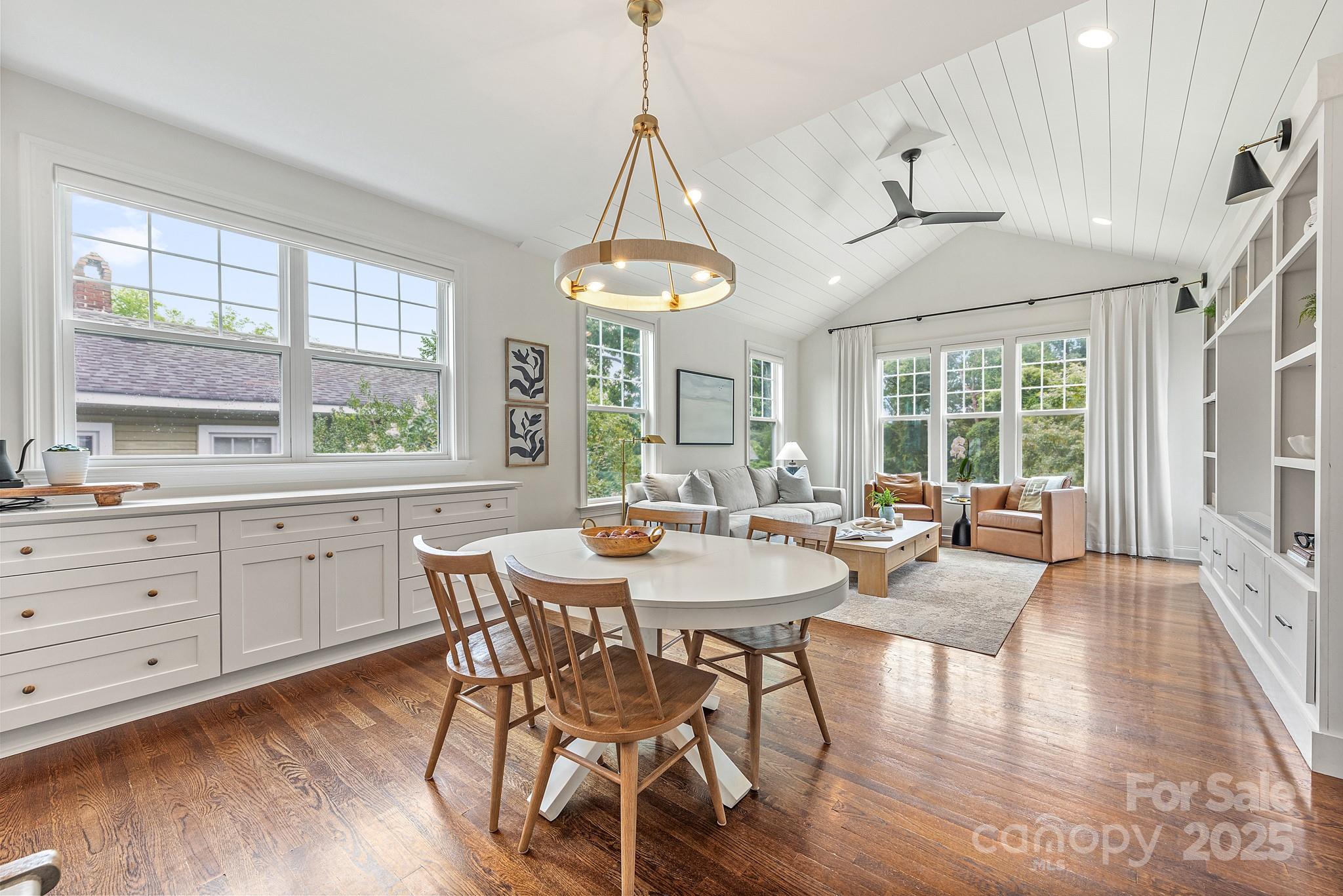 Belmont, North Carolina, 28012, United States, 4 Bedrooms Bedrooms, ,4 BathroomsBathrooms,Residential,Active,1927670