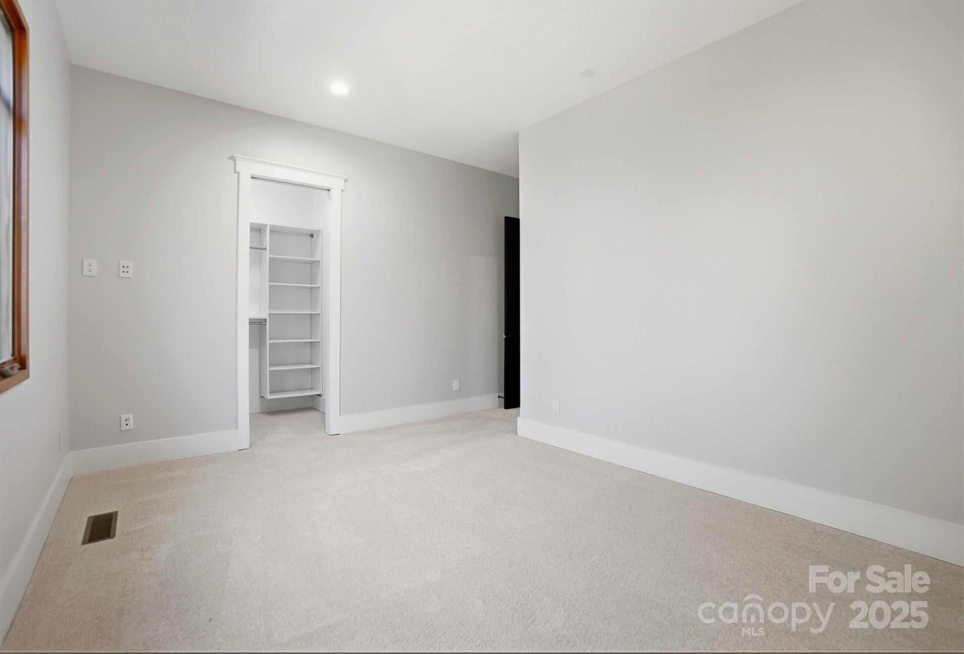 Waxhaw, North Carolina, 28173, United States, 4 Bedrooms Bedrooms, ,5 BathroomsBathrooms,Residential,Active,1990673