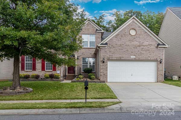 11211 WINGET POND RD, CHARLOTTE, NC 28278 - Image 1