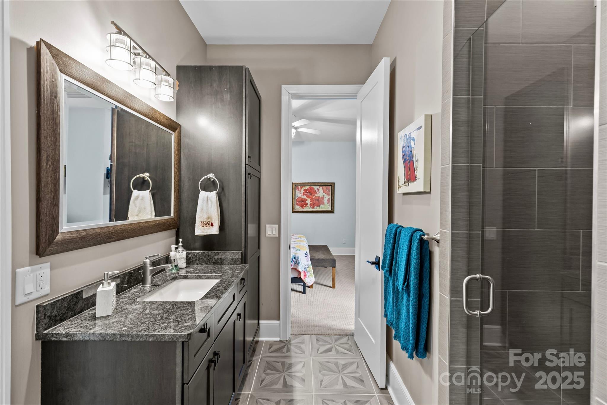 Belmont, North Carolina, 28012, United States, 5 Bedrooms Bedrooms, ,5 BathroomsBathrooms,Residential,Active,1953385