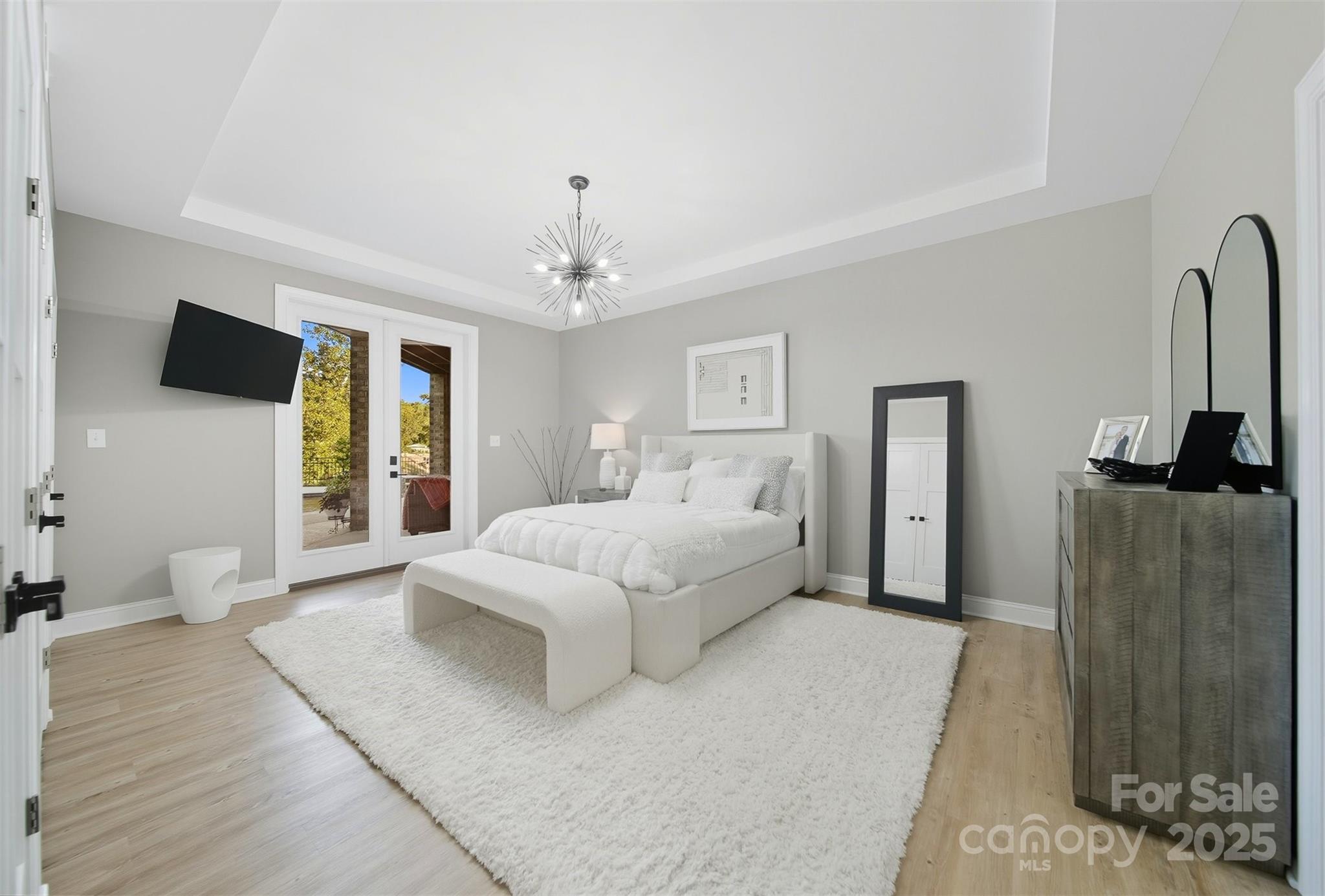 Hickory, North Carolina, 28601, United States, 3 Bedrooms Bedrooms, ,4 BathroomsBathrooms,Residential,Active,1942390