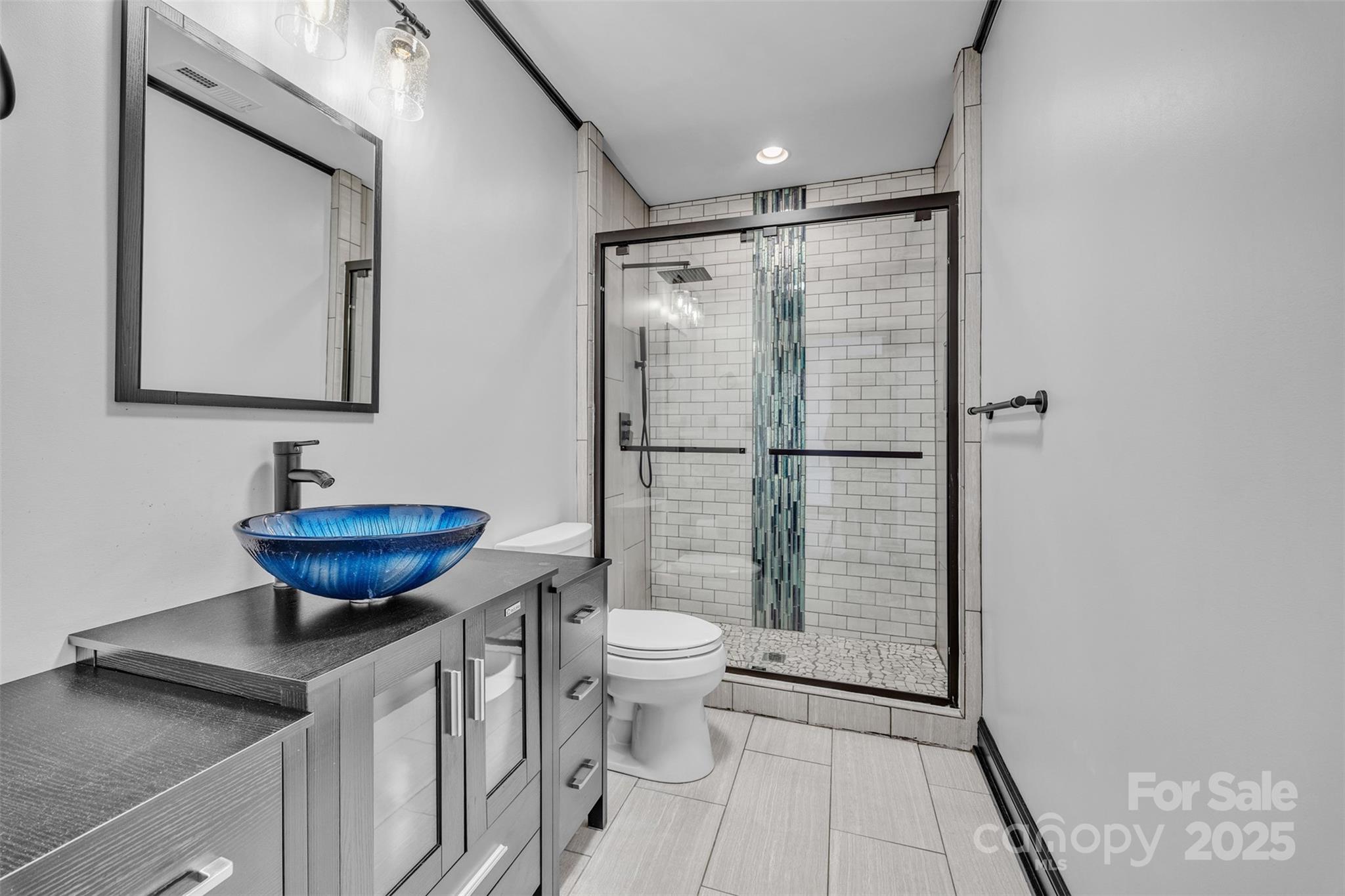 Catawba, North Carolina, 28609, United States, 4 Bedrooms Bedrooms, ,5 BathroomsBathrooms,Residential,Active,1993629