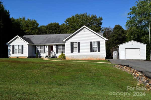 135 BRANDYWINE LOOP, STATESVILLE, NC 28677 - Image 1