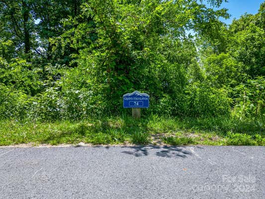 320 AUTUMN RIDGE LN # 74, HENDERSONVILLE, NC 28792, photo 2 of 23