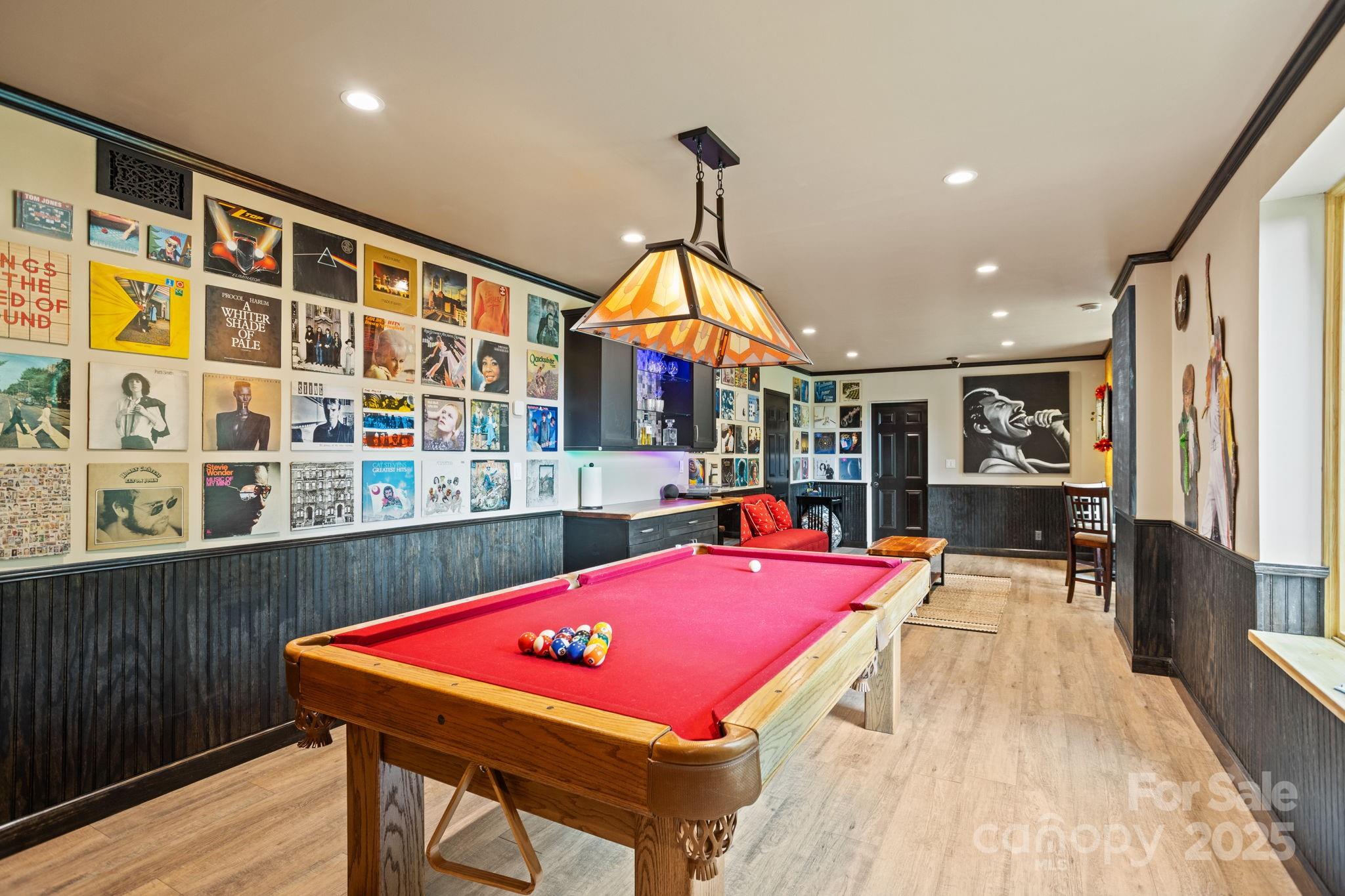Flat Rock, North Carolina, 28731, United States, 3 Bedrooms Bedrooms, ,4 BathroomsBathrooms,Residential,Active,1936630