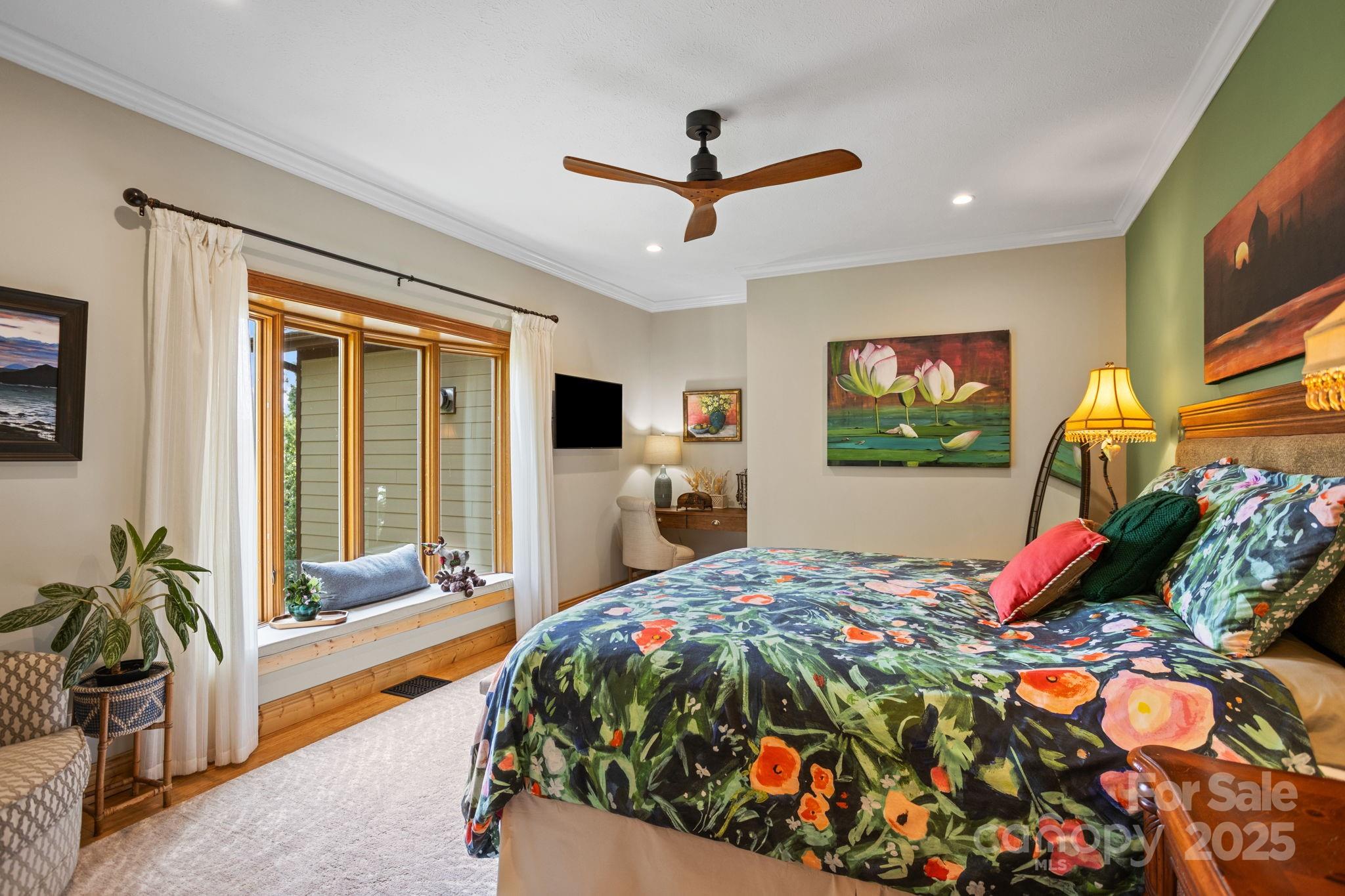 Flat Rock, North Carolina, 28731, United States, 3 Bedrooms Bedrooms, ,4 BathroomsBathrooms,Residential,Active,1936630