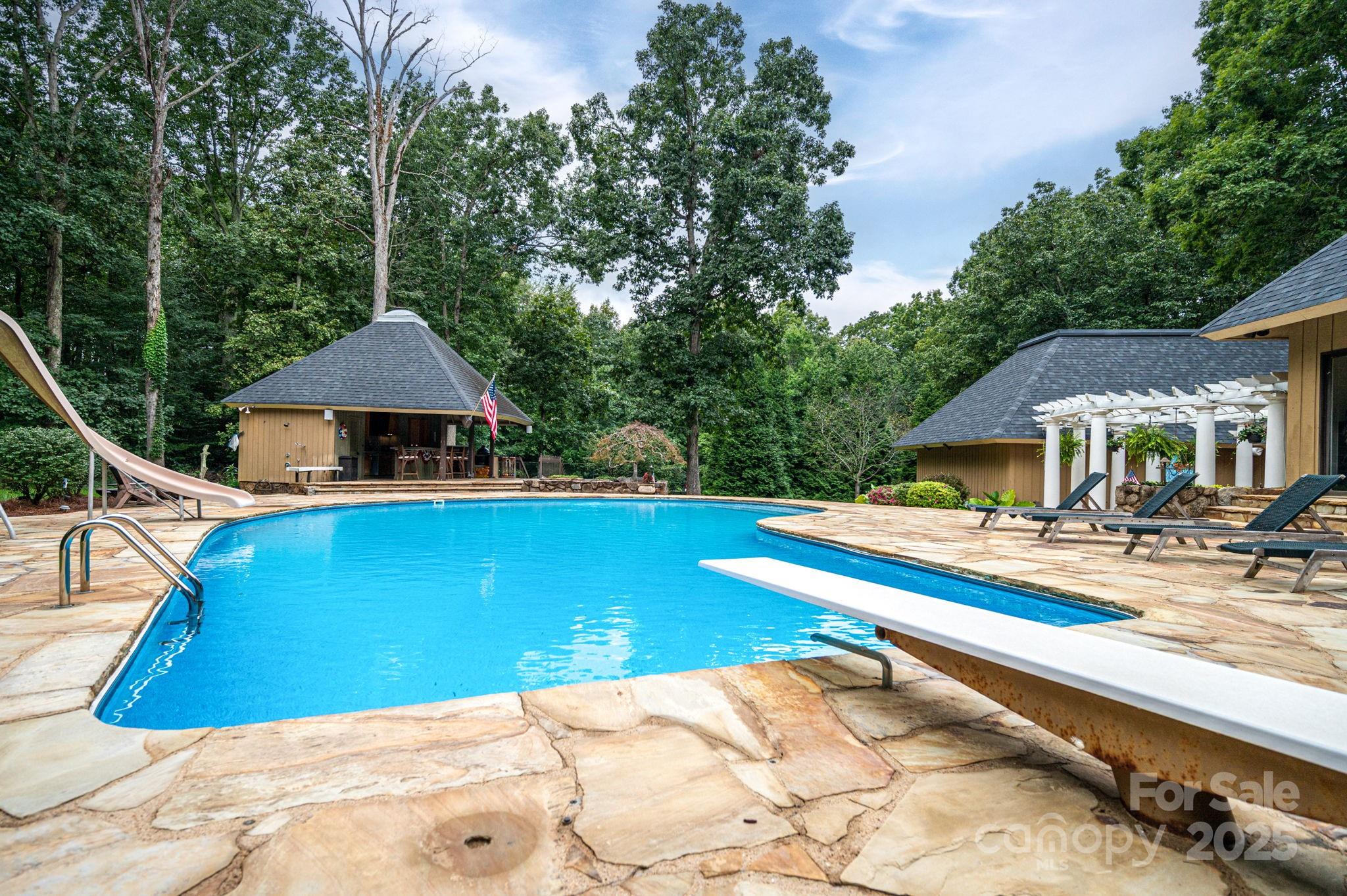 Lincolnton, North Carolina, 28092, United States, 7 Bedrooms Bedrooms, ,8 BathroomsBathrooms,Residential,Active,1936100