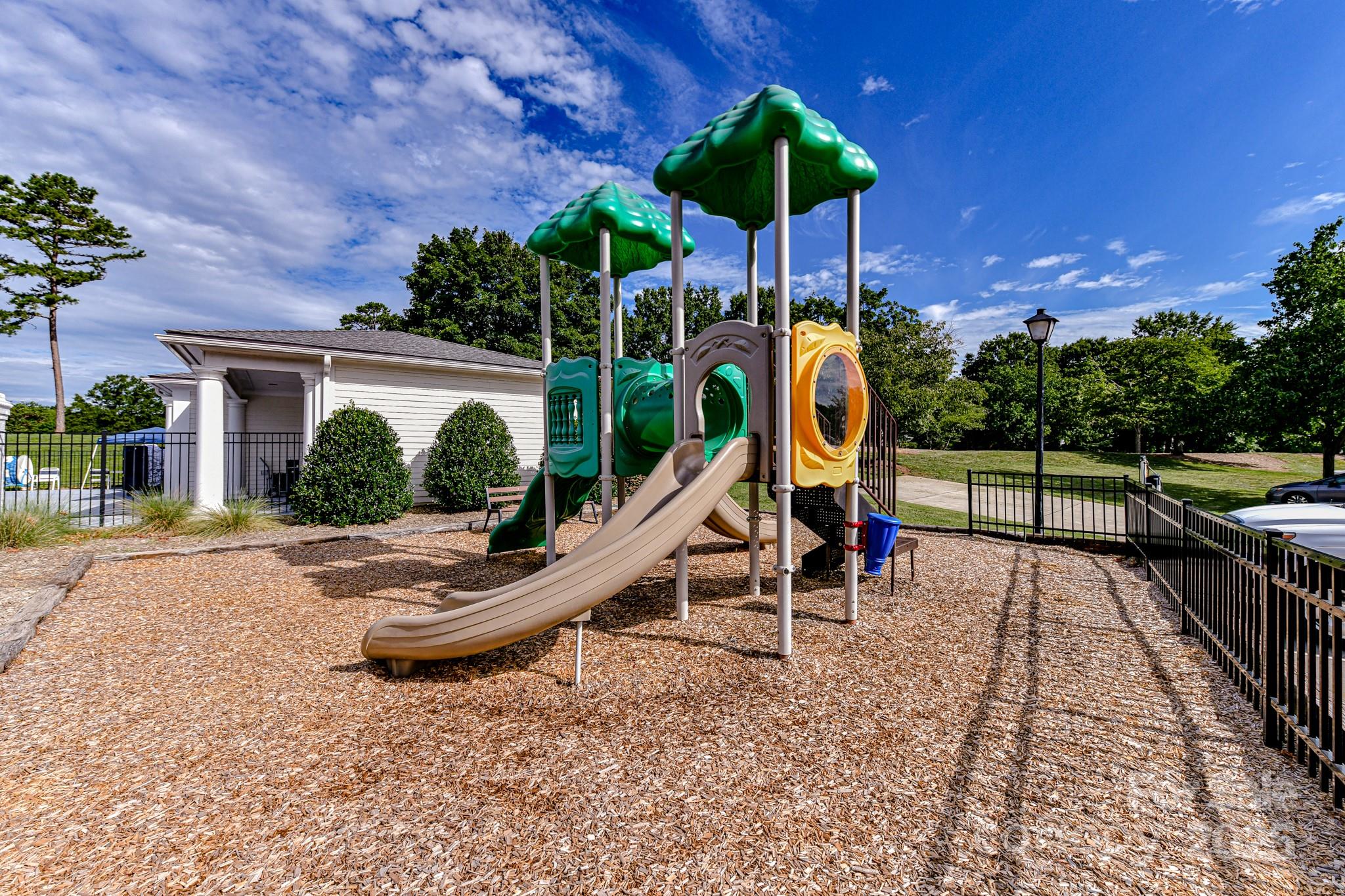 Charlotte, North Carolina, 28277, United States, 6 Bedrooms Bedrooms, ,5 BathroomsBathrooms,Residential,Active,1992626