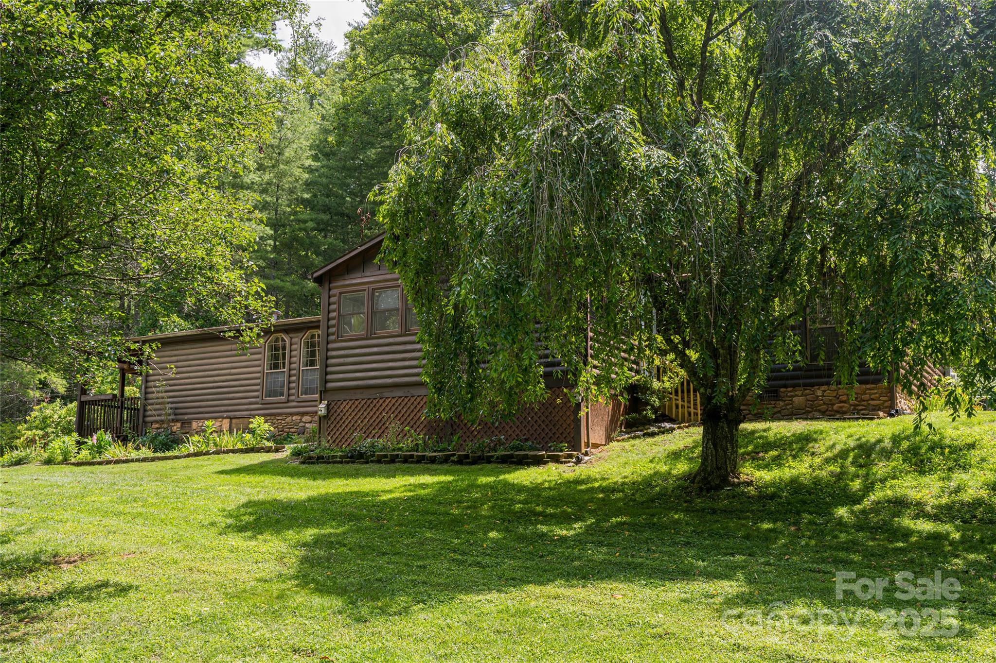 Weaverville, North Carolina, 28787, United States, 3 Bedrooms Bedrooms, ,2 BathroomsBathrooms,Residential,Active,1892411