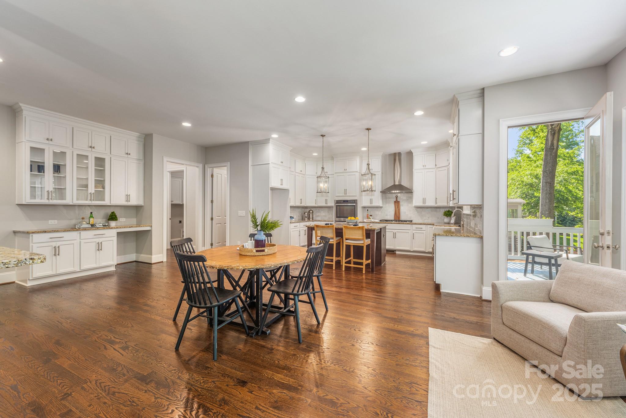 Belmont, North Carolina, 28012, United States, ,5 BathroomsBathrooms,Residential,Active,1790205