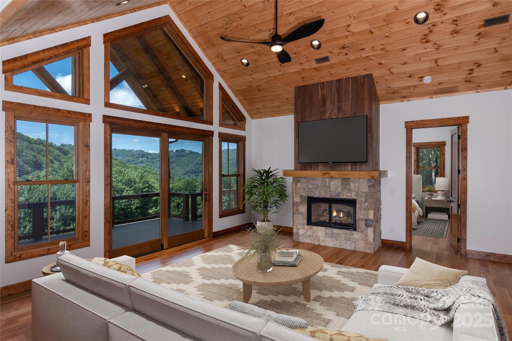 Banner Elk, North Carolina, 28604, United States, ,4 BathroomsBathrooms,Residential,Active,1769930