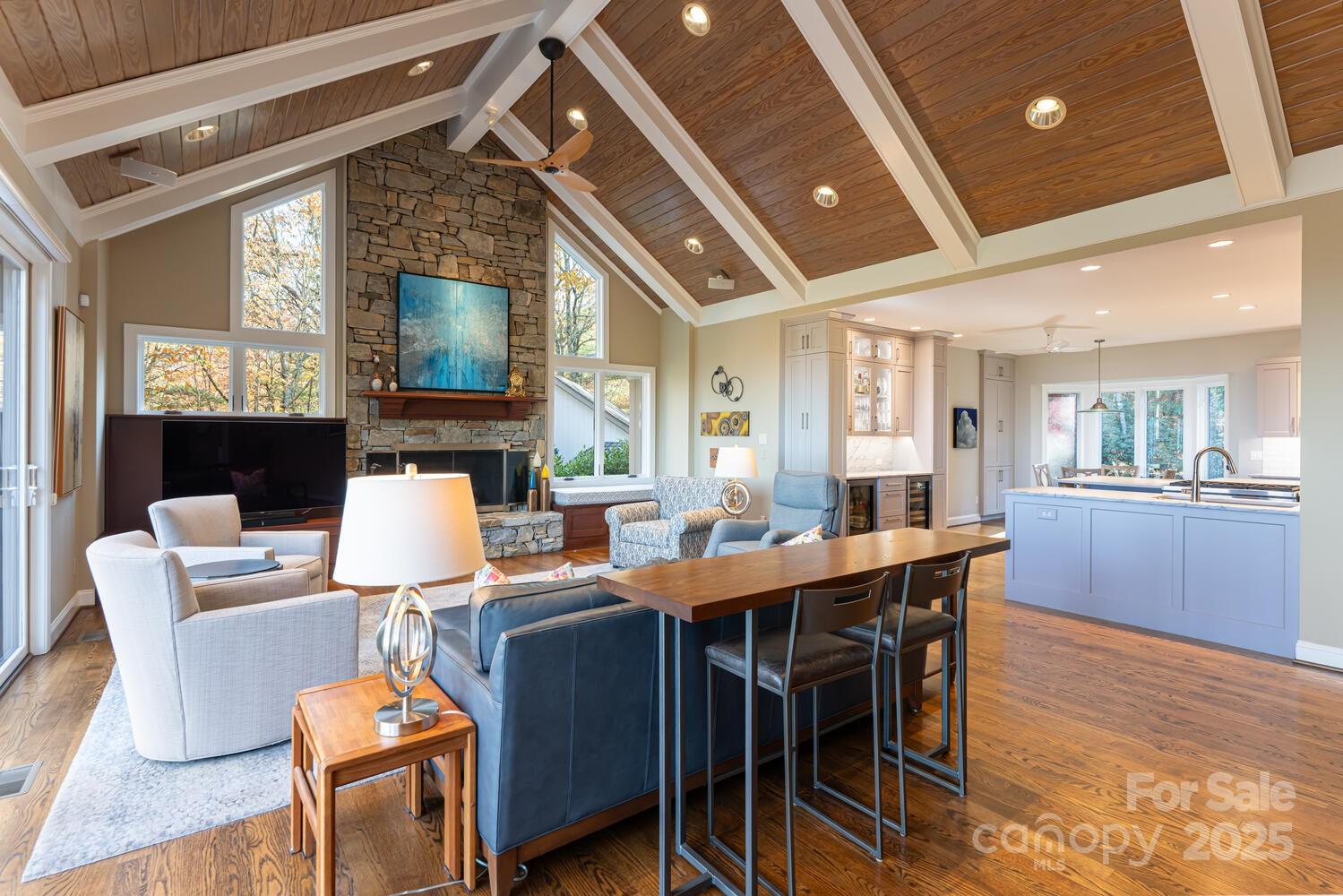 Flat Rock, North Carolina, 28731, United States, 3 Bedrooms Bedrooms, ,4 BathroomsBathrooms,Residential,Active,1990039