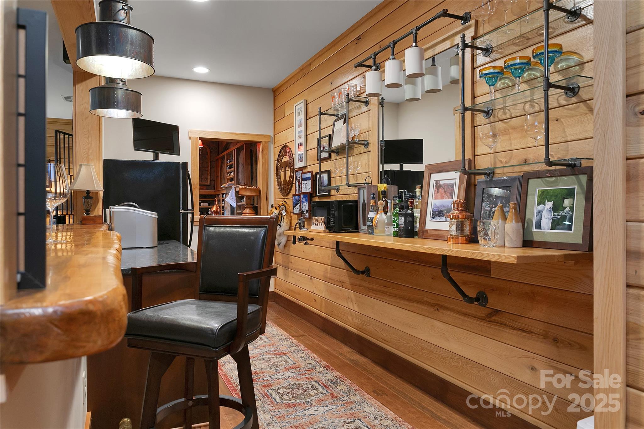 Rosman, North Carolina, 28772, United States, 5 Bedrooms Bedrooms, ,5 BathroomsBathrooms,Residential,Active,1969638