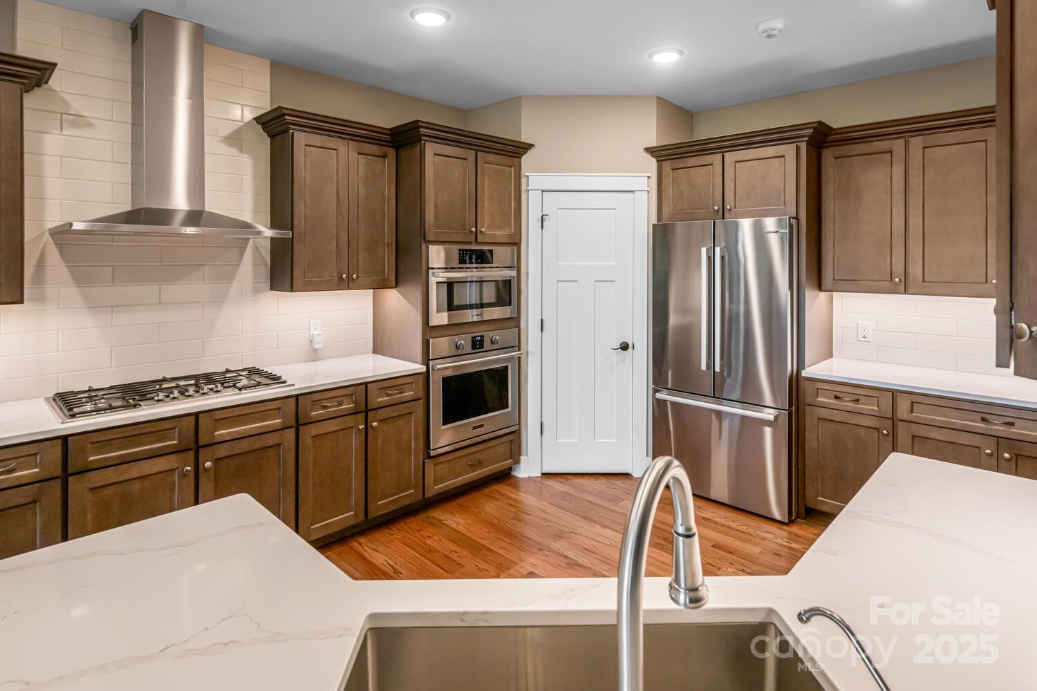 Flat Rock, North Carolina, 28731, United States, ,4 BathroomsBathrooms,Residential,Active,1860239