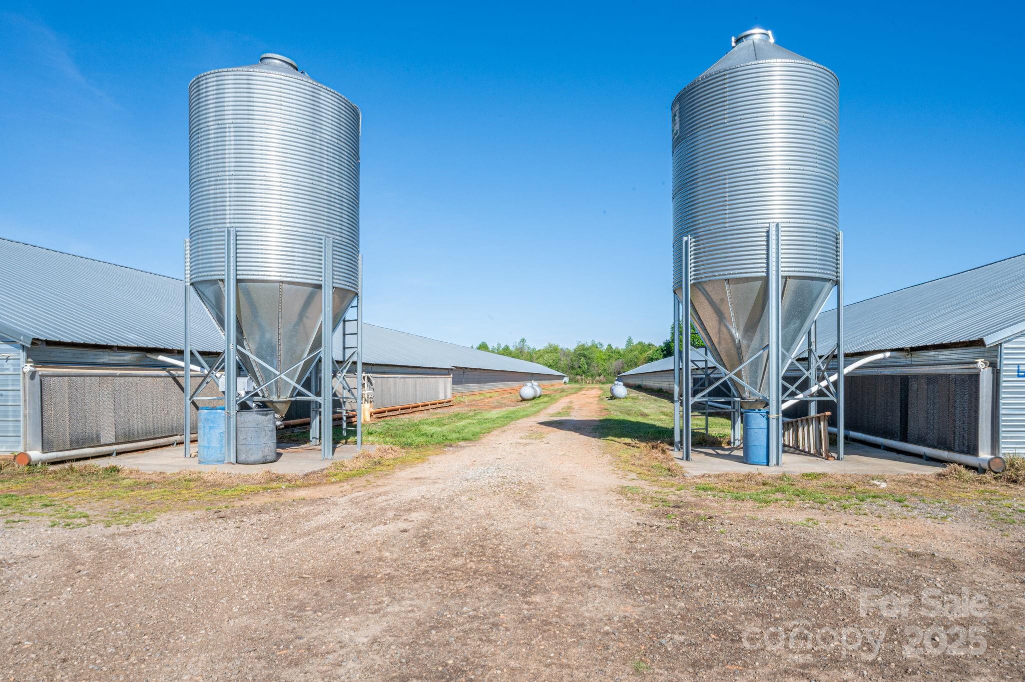 Vale, North Carolina, 28168, United States, 3 Bedrooms Bedrooms, ,4 BathroomsBathrooms,Residential,Active,1880021