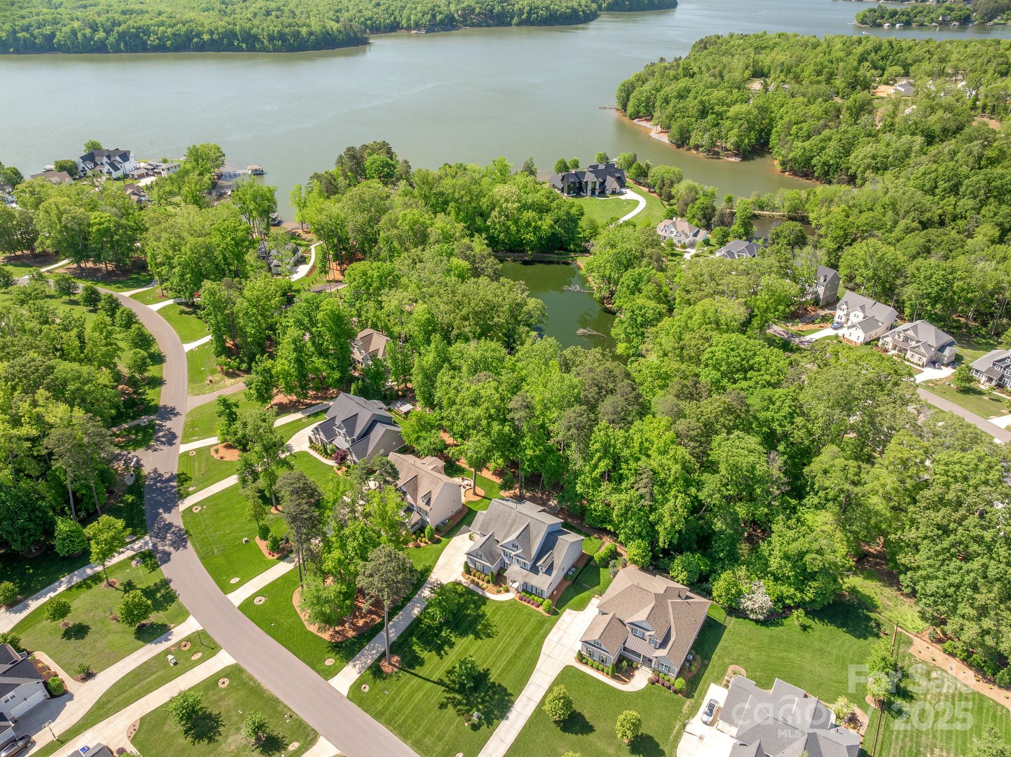 Belmont, North Carolina, 28012, United States, ,5 BathroomsBathrooms,Residential,Active,1790205