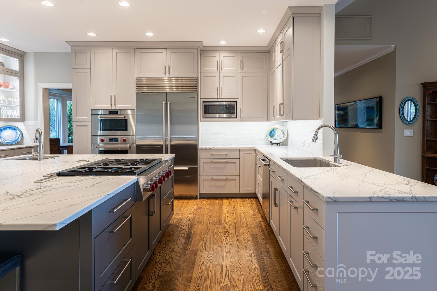 Flat Rock, North Carolina, 28731, United States, 3 Bedrooms Bedrooms, ,4 BathroomsBathrooms,Residential,Active,1990039