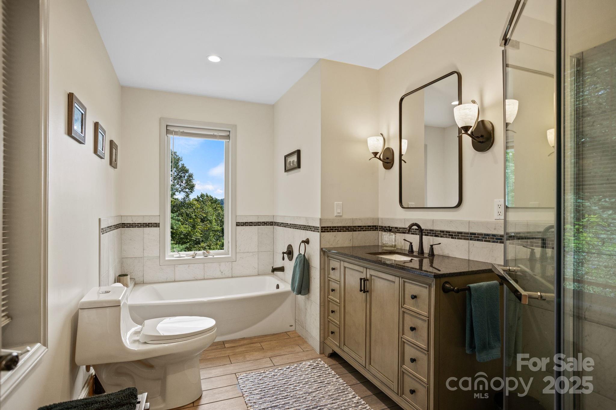 Flat Rock, North Carolina, 28731, United States, 3 Bedrooms Bedrooms, ,4 BathroomsBathrooms,Residential,Active,1936630